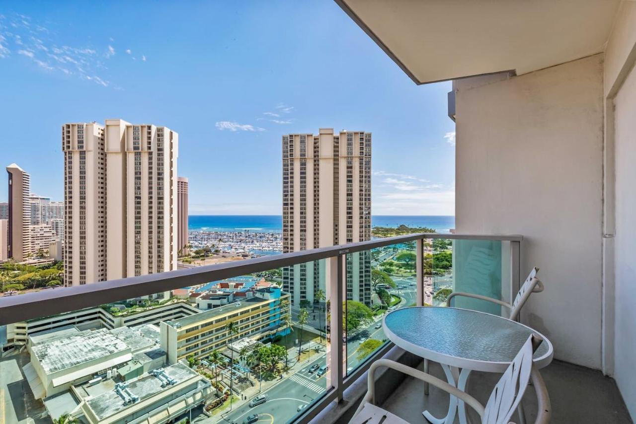 Ala Moana Condo By Zelloo Honolulu Exterior photo