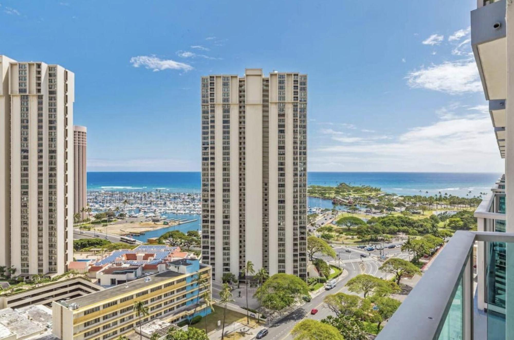 Ala Moana Condo By Zelloo Honolulu Exterior photo