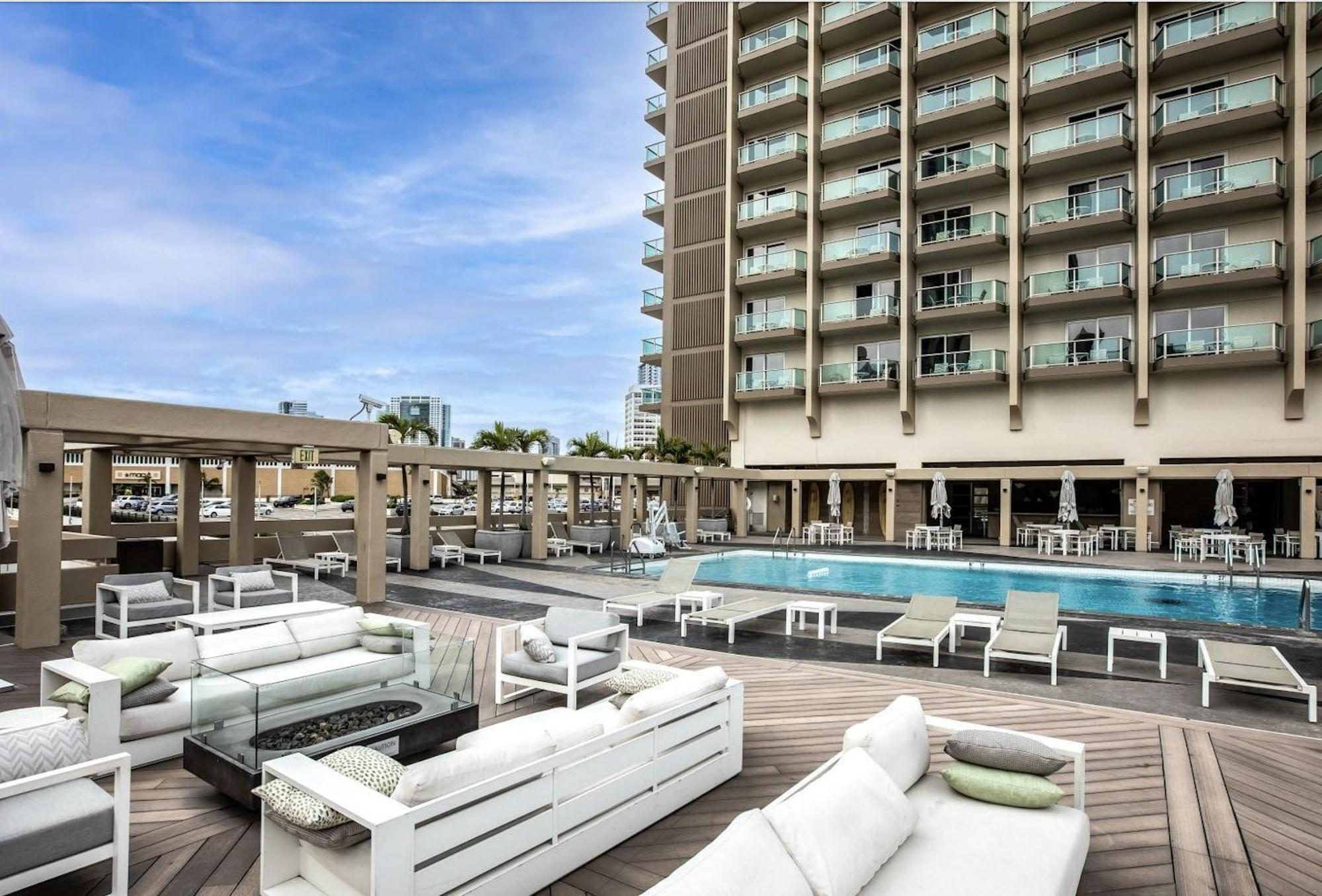 Ala Moana Condo By Zelloo Honolulu Exterior photo